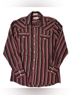 Vintage 80’s -90’s Cavenders Boot City striped pearl snap shirt. Men’s medium